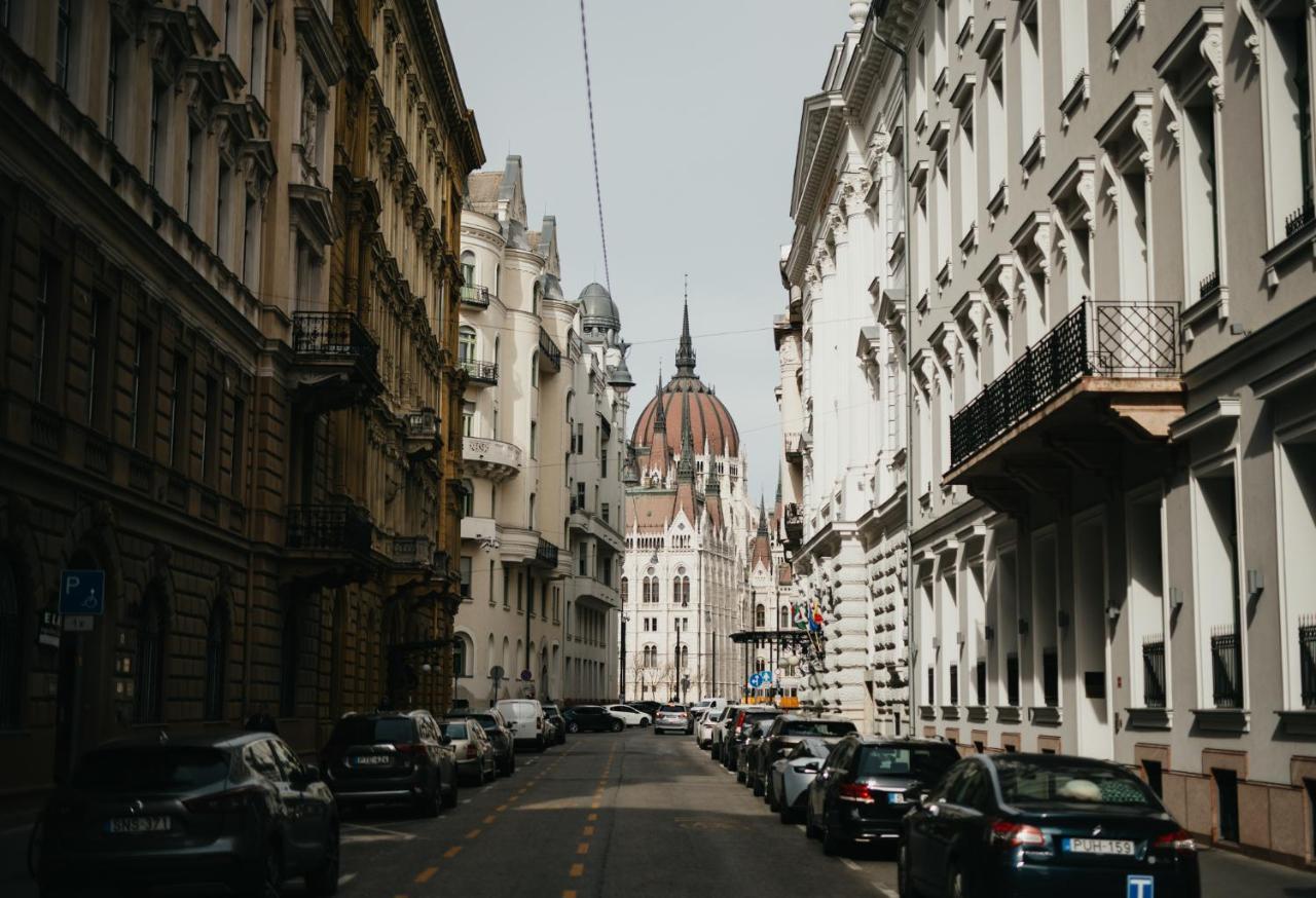 Parliament Exclusive Gallery Boedapest Buitenkant foto