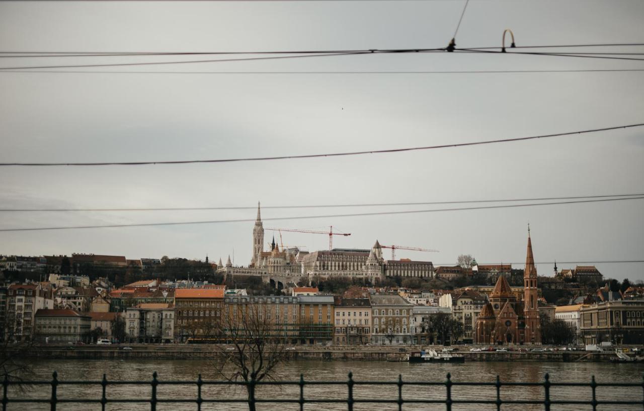 Parliament Exclusive Gallery Boedapest Buitenkant foto