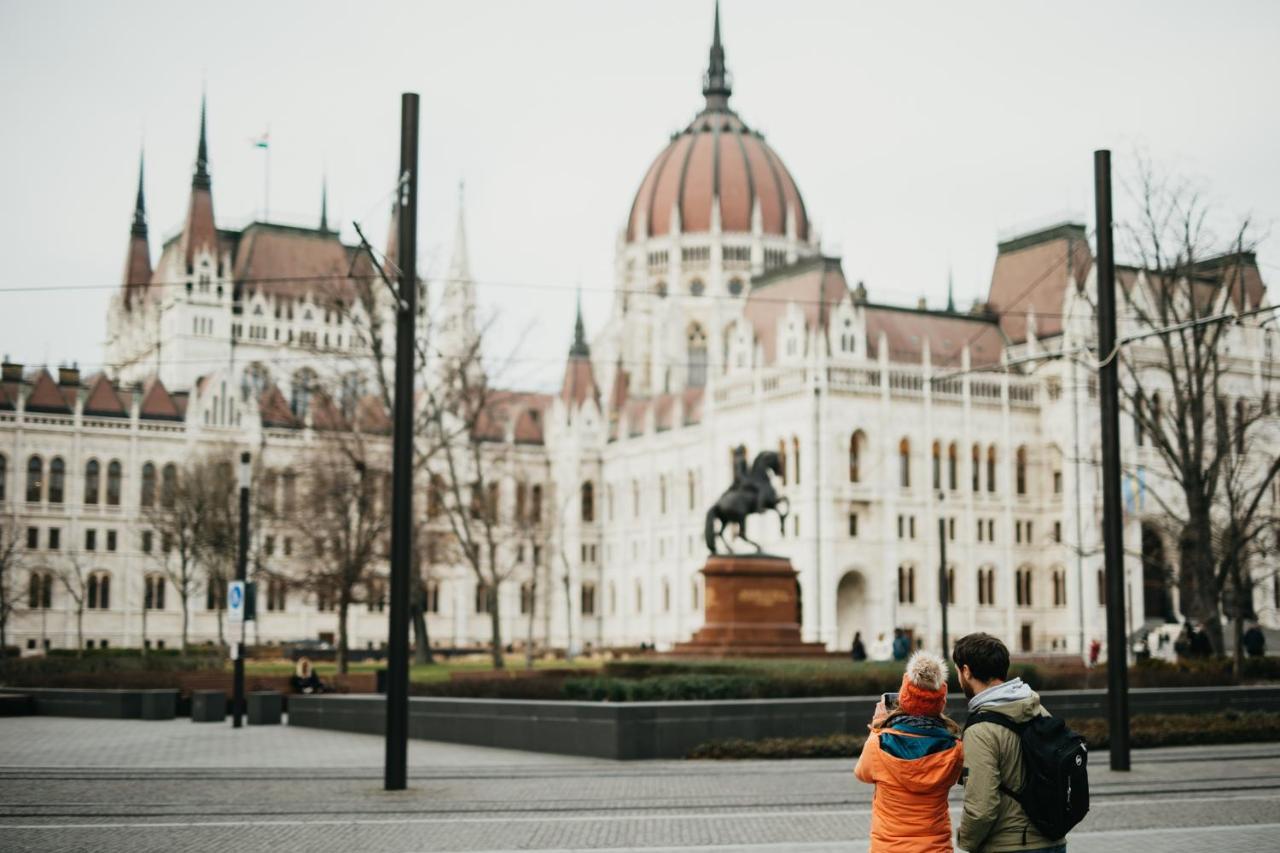 Parliament Exclusive Gallery Boedapest Buitenkant foto