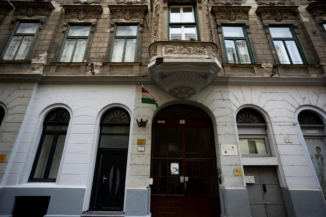 Parliament Exclusive Gallery Boedapest Buitenkant foto